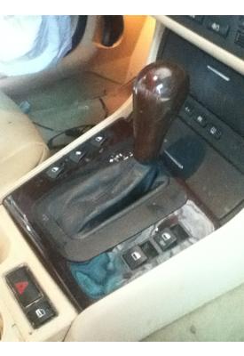 BMW BMW 325i Console