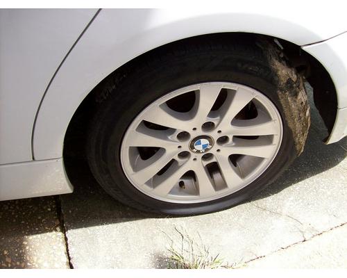 BMW BMW 325i Parts Cars or Trucks