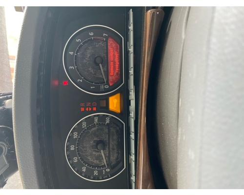 BMW BMW 750i Speedometer Head Cluster