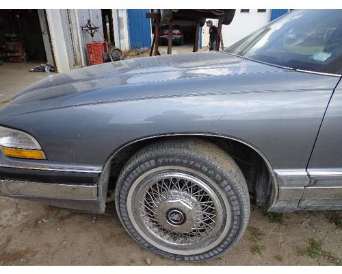 BUICK PARK AVENUE Fender