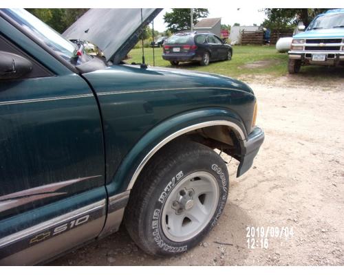 CHEVROLET S10/S15/SONOMA Fender