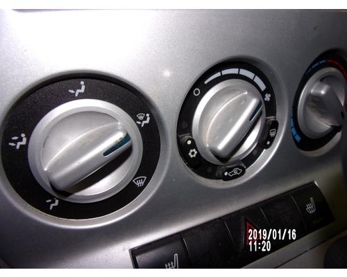 DODGE CALIBER Temperature Control