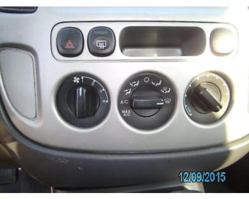 FORD ESCAPE Temperature Control