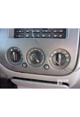 FORD EXPEDITION Temperature Control