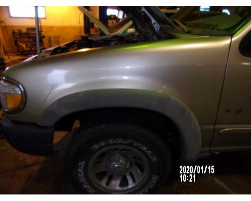 FORD EXPLORER Fender