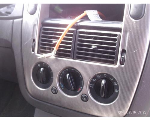 FORD EXPLORER Temperature Control