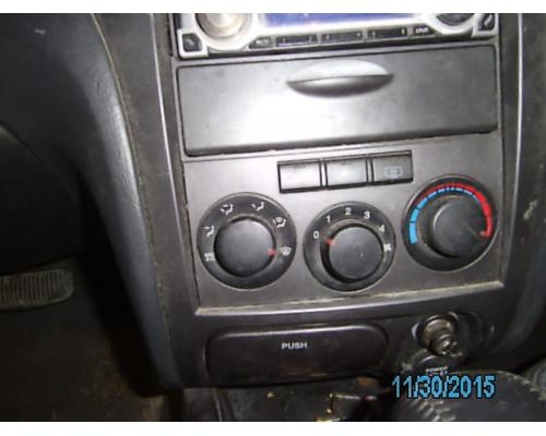 HYUNDAI ELANTRA Temperature Control