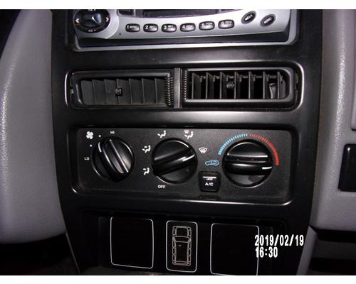 JEEP GRAND CHEROKEE Temperature Control