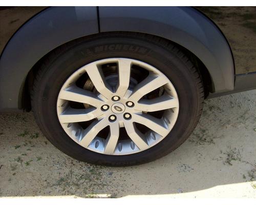 LAND ROVER LR3 Parts Cars or Trucks