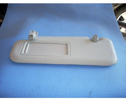 MAZDA MAZDA 3 Interior Sun Visor