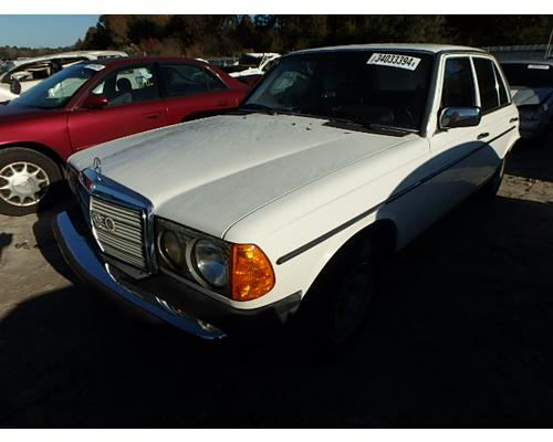 MERCEDES-BENZ MERCEDES 300D Parts Cars or Trucks