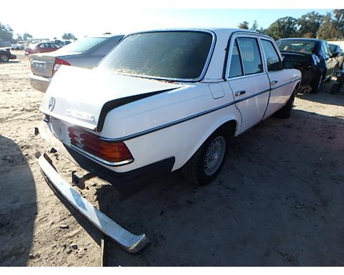 MERCEDES-BENZ MERCEDES 300D Parts Cars or Trucks
