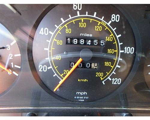 MERCEDES-BENZ MERCEDES 300D Parts Cars or Trucks