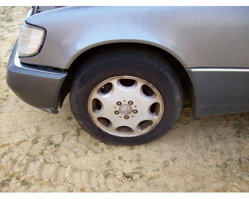 MERCEDES-BENZ MERCEDES 300D Parts Cars or Trucks