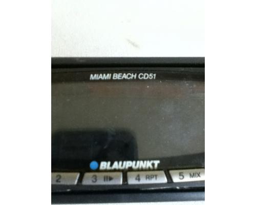 MERCEDES-BENZ MERCEDES 300E AV Equipment