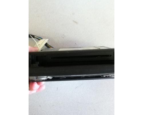 MERCEDES-BENZ MERCEDES 300E AV Equipment