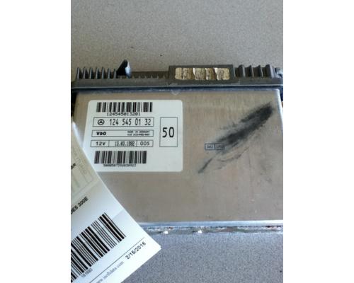 MERCEDES-BENZ MERCEDES 300E Electronic Engine Control Module