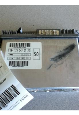 MERCEDES-BENZ MERCEDES 300E Electronic Engine Control Module