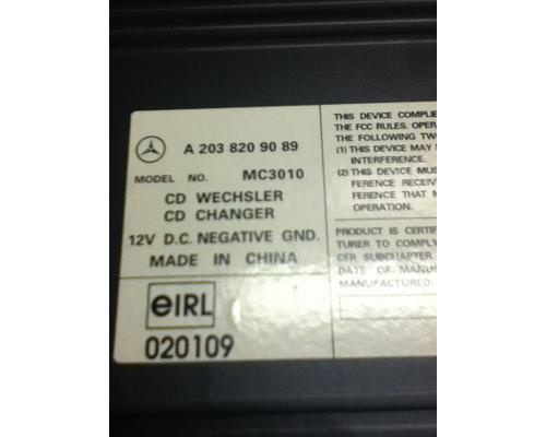 MERCEDES-BENZ MERCEDES CLK AV Equipment