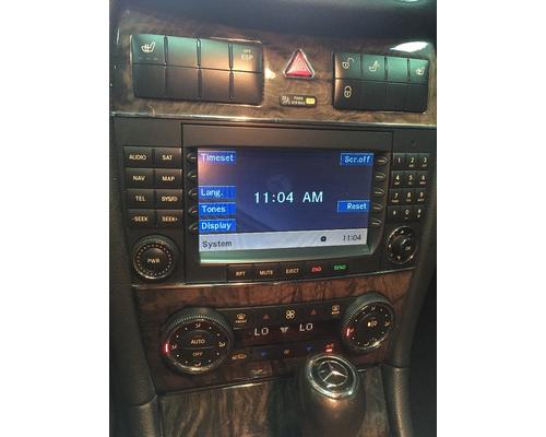 MERCEDES-BENZ MERCEDES CLK AV Equipment