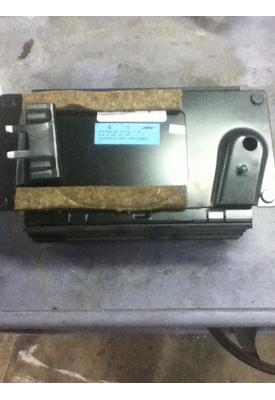 MERCEDES-BENZ MERCEDES E-CLASS A/V Equipment