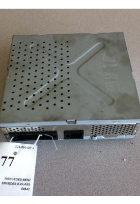 MERCEDES-BENZ MERCEDES E-CLASS A/V Equipment