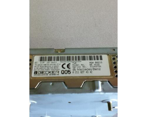 MERCEDES-BENZ MERCEDES E-CLASS AV Equipment