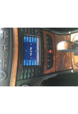 MERCEDES-BENZ MERCEDES E-CLASS A/V Equipment