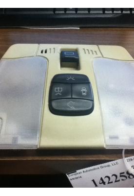 MERCEDES-BENZ MERCEDES E-CLASS Console