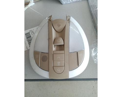 MERCEDES-BENZ MERCEDES E-CLASS Console