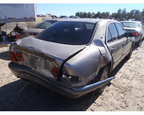 MERCEDES-BENZ MERCEDES E-CLASS Parts Cars or Trucks