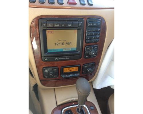 MERCEDES-BENZ MERCEDES S-CLASS AV Equipment