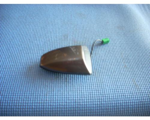 NISSAN ALTIMA Antenna
