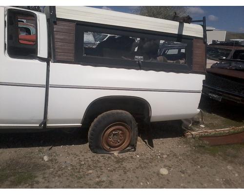 NISSAN NISSAN PICKUP Pickup Box