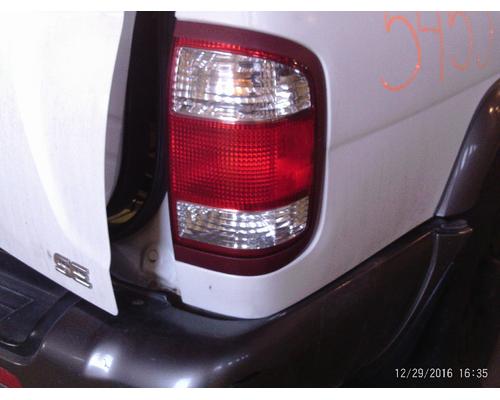 NISSAN PATHFINDER Tail Lamp