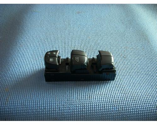 NISSAN VERSA Door Electrical Switch
