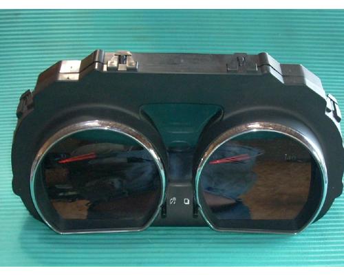 NISSAN VERSA Speedometer Head Cluster