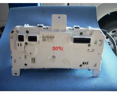 NISSAN VERSA Speedometer Head Cluster